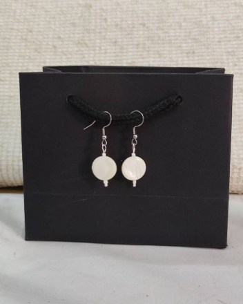 11  β  σκουλαρικια ασπρα (1)